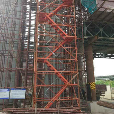 聚力安全，筑牢防線——論建筑施工安全爬梯與高空作業(yè)通道的重要性